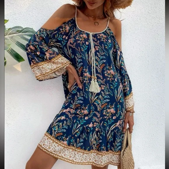 Boho Floral Print Cold Shoulder Flare Sleeve Tassel Tie Dress - Picture 4 of 16